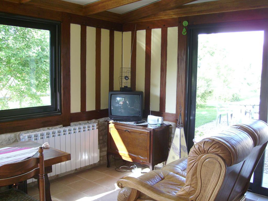 Chambre Chez Corinne Fourneville 部屋 写真